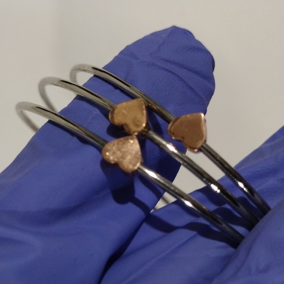 American Eagle Women's Bracelet Set – 3 Heart Bangles, Gold & Silver Jewelry - Picture 8 of 9